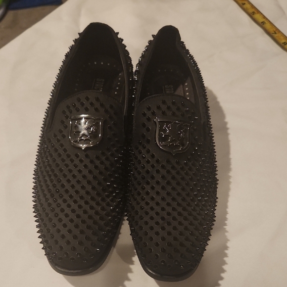 Stacy Adams Men's Black Spiked Loafers - Picture 1 of 7